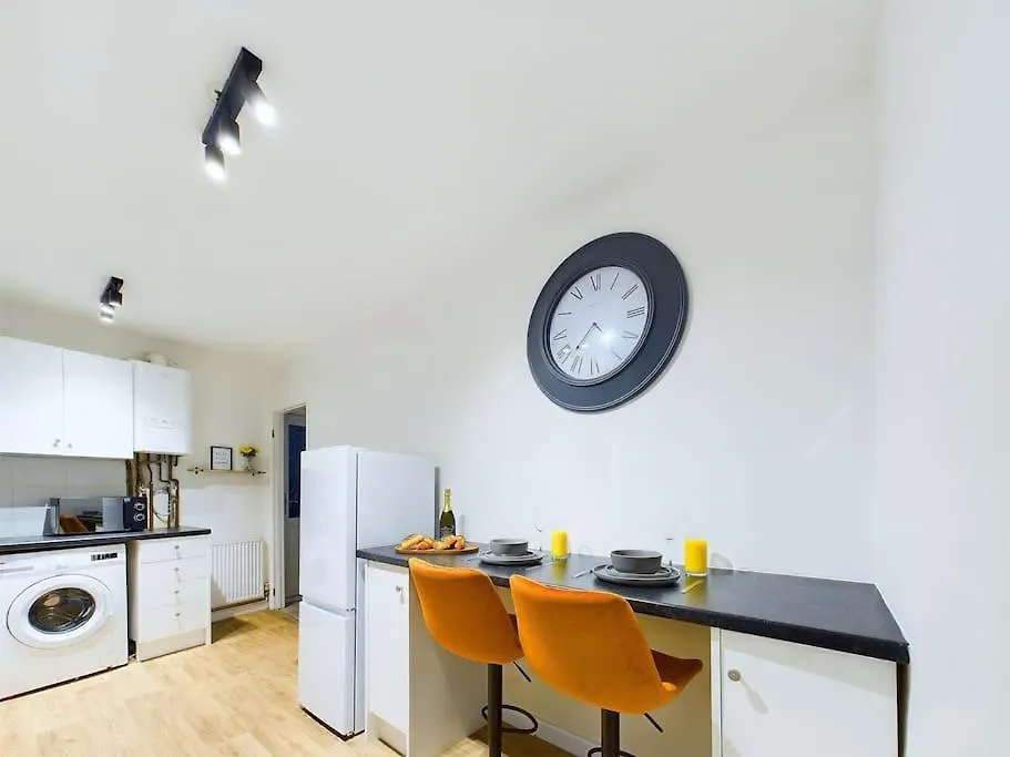 Holiday home New Portland House By Signature Stays - 3 Bedroom House In Cheltenham United Kingdom