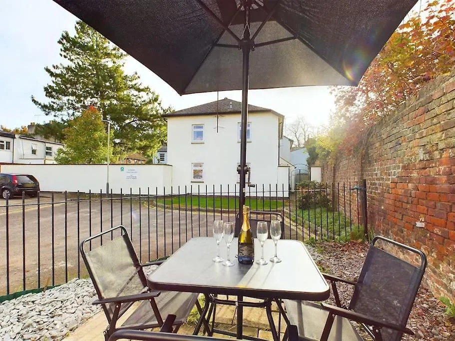 New Portland House By Signature Stays - 3 Bedroom House In Cheltenham