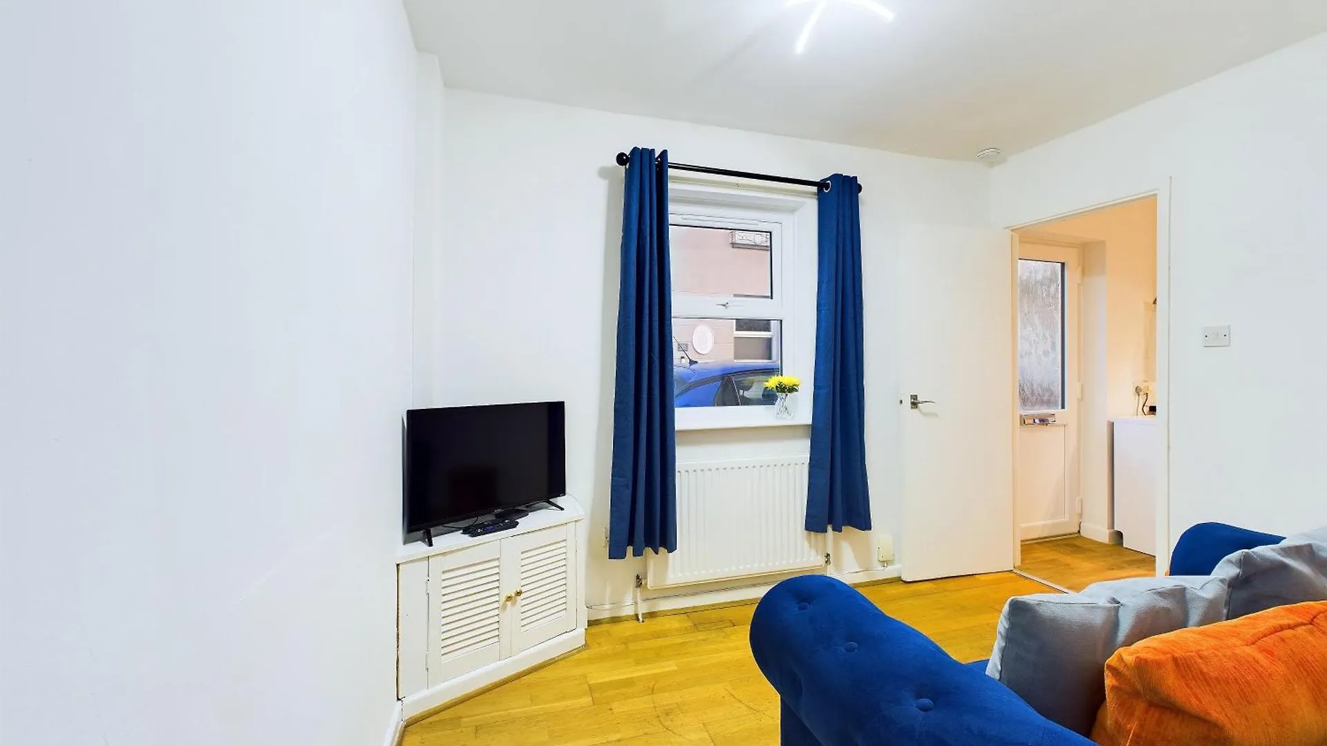 New Portland House By Signature Stays - 3 Bedroom House In Cheltenham 0*,  United Kingdom